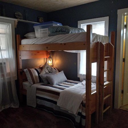 The Goulding Cottage And Farm - 4 Beds, 3 Baths Henrieville Kültér fotó